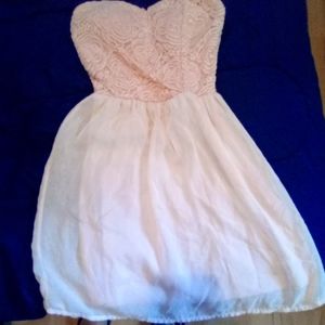 Light pink strapless short dress